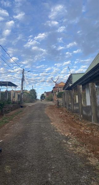 Cần bán mảnh đất đẹp mặt tiền Đỗ Nhuận, pleiku gia lai khu dân cư đông đúc, gần mọi tiện ích