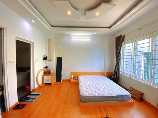 BÁN GẤP NHÀ XUÂN LA TT TÂY HỒ GIÁP DANH CẦU GIẤY KD Ô TÔ 37M X 6 TẦNG MT 5M 7,1 TỶ