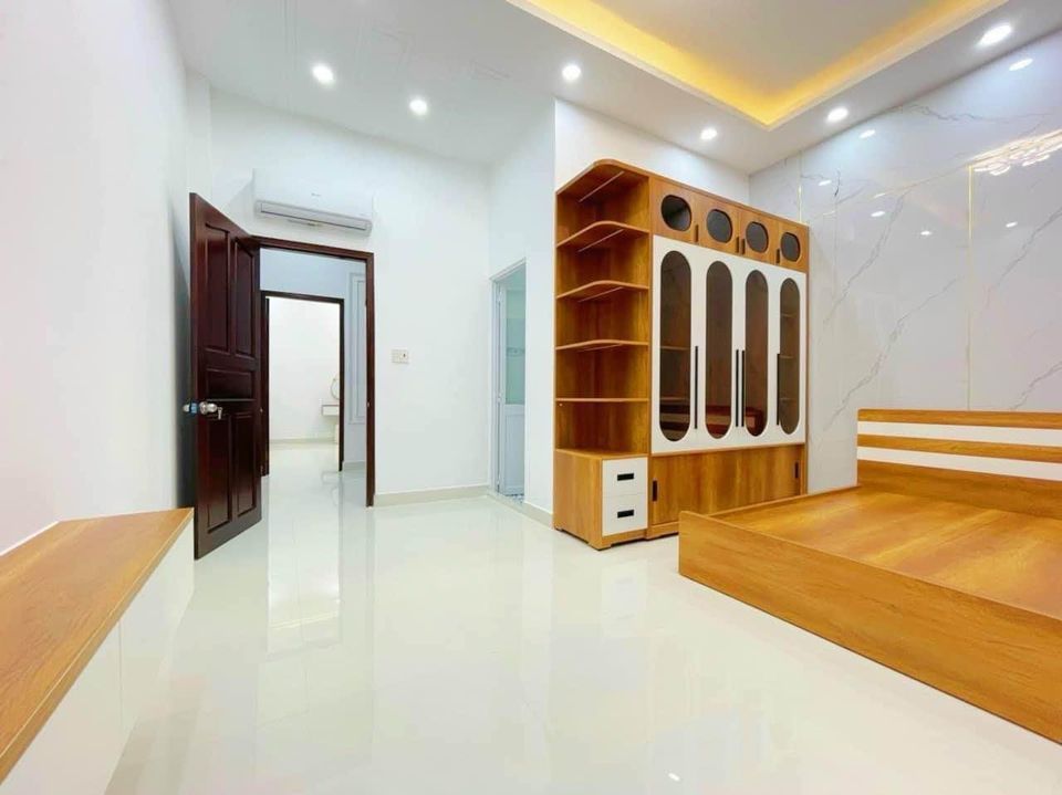 BÁN NHÀ PHỐ HẺM XE HƠI ĐƯỜNG ĐẶNG NHỮ LÂM, THỊ TRẤN NHÀ BÈ - CÁCH PHÚ MỸ HƯNG 5 PHÚT.