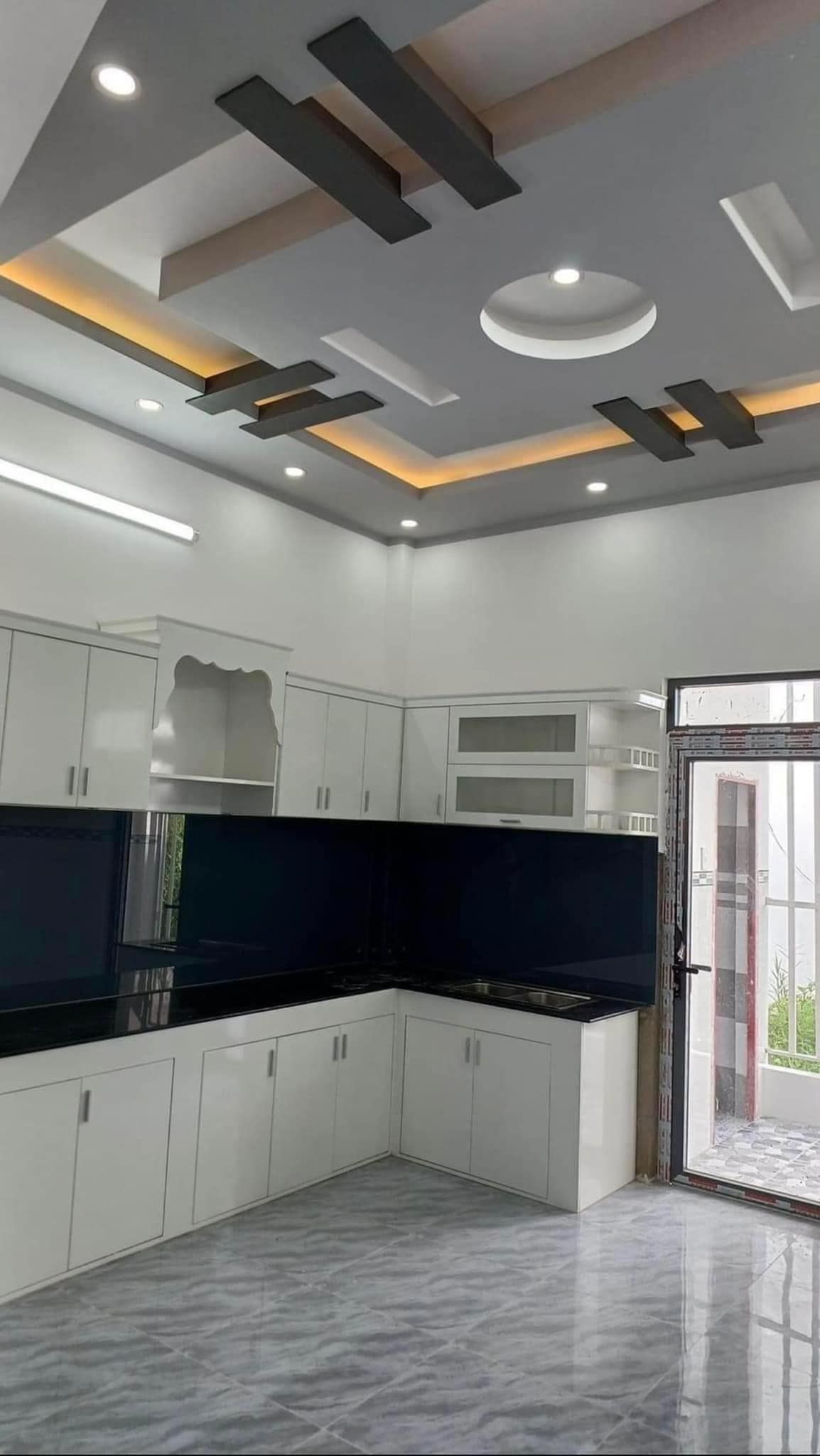 BÁN NHÀ 1 TRỆT 1 LẦU HƯỚNG BẮC, KDC TRÀNG AN TP BẠC LIÊU.