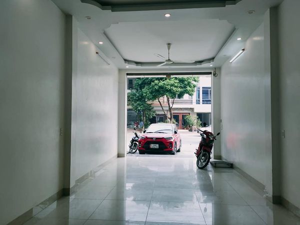 Cần bán nhà 3 tầng lệch mới đẹp khu b1 xây kiên cố, chắc chắn Đường to lê thanh B1