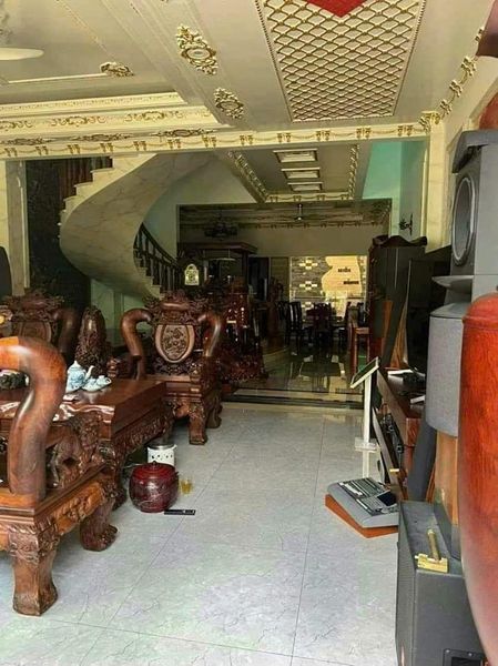 GIẢM HƠN 1TY BÁN GẤP NHÀ TRỆT 2 LẦU CHỢ PHƯỜNG ĐÔNG HÒA Dĩ An