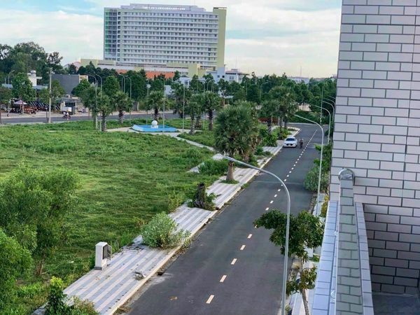 CẢ THANH SƠN chỉ còn đúng 1 lô BIỆT THỰ này giá 3 tỷ 480 triệu chốt cọc.
