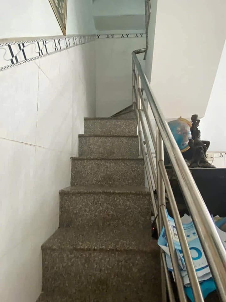 BÁN NHÀ 1 TRỆT 1 LẦU ĐÚC HẺM PHƯỜNG 4, THÀNH PHỐ VĨNH LONG