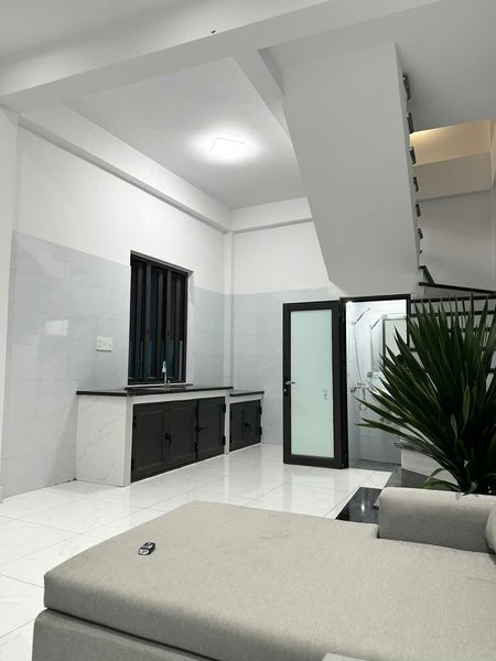 Bán cho cô em gái căn nhà 2 tầng số nhà ngõ phố Đồng Niên Hải Dương