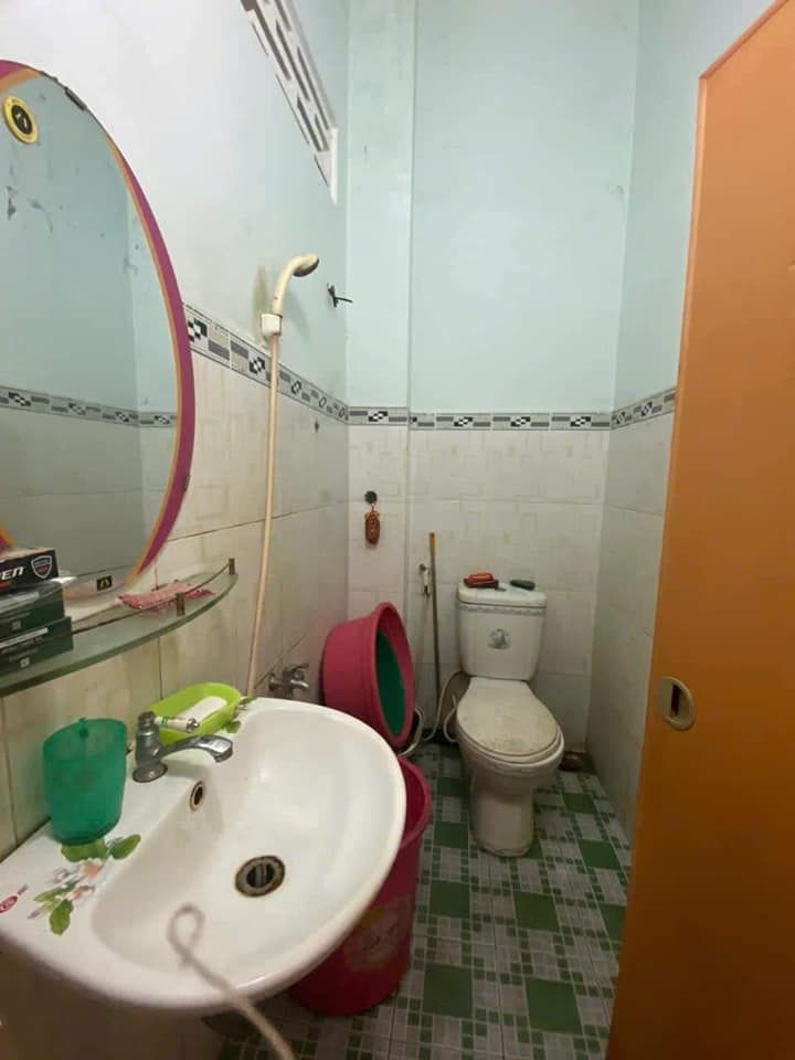 BÁN NHÀ 1 TRỆT 1 LẦU ĐÚC HẺM PHƯỜNG 4, THÀNH PHỐ VĨNH LONG