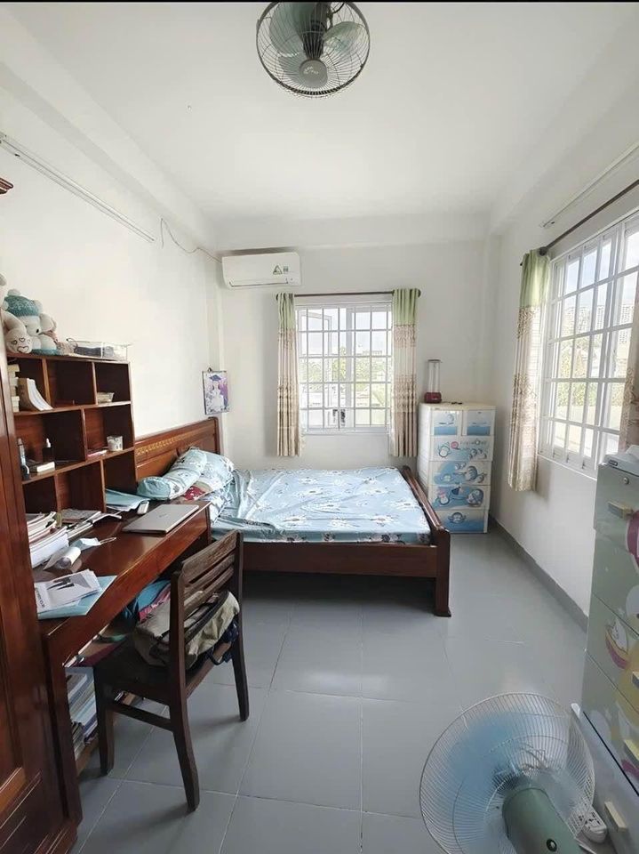 ÁN NHÀ SỔ HỒNG RIÊNG HẺM ĐƯỜNG HUỲNH TẤN PHÁT, QUẬN 7 - GẦN PHÚ MỸ HƯNG - 3M2 x 17M - 3TỶ5.