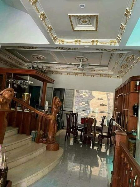 GIẢM HƠN 1TY BÁN GẤP NHÀ TRỆT 2 LẦU CHỢ PHƯỜNG ĐÔNG HÒA Dĩ An