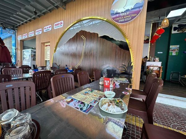 Cho thuê mặt bằng số 08 Trần Nhân Tông nối dài, đầu đường vào khu K1, đối diện cafe Trend