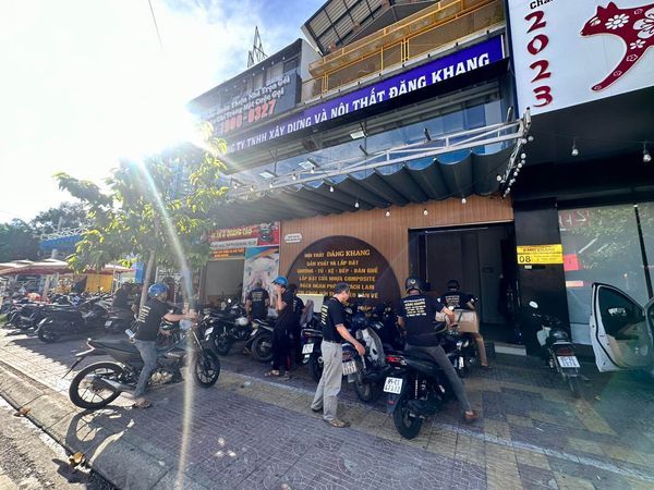 Cho thuê mặt bằng số 08 Trần Nhân Tông nối dài, đầu đường vào khu K1, đối diện cafe Trend