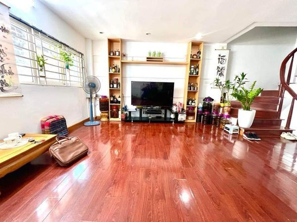 BÁN GẤP NHÀ XUÂN LA TT TÂY HỒ GIÁP DANH CẦU GIẤY KD Ô TÔ 37M X 6 TẦNG MT 5M 7,1 TỶ