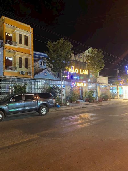 Cần Cho Thuê Nhà: - Địa chỉ : số 36 , đường Ninh Bình , Phường 2 , thành phố Bạc Liêu