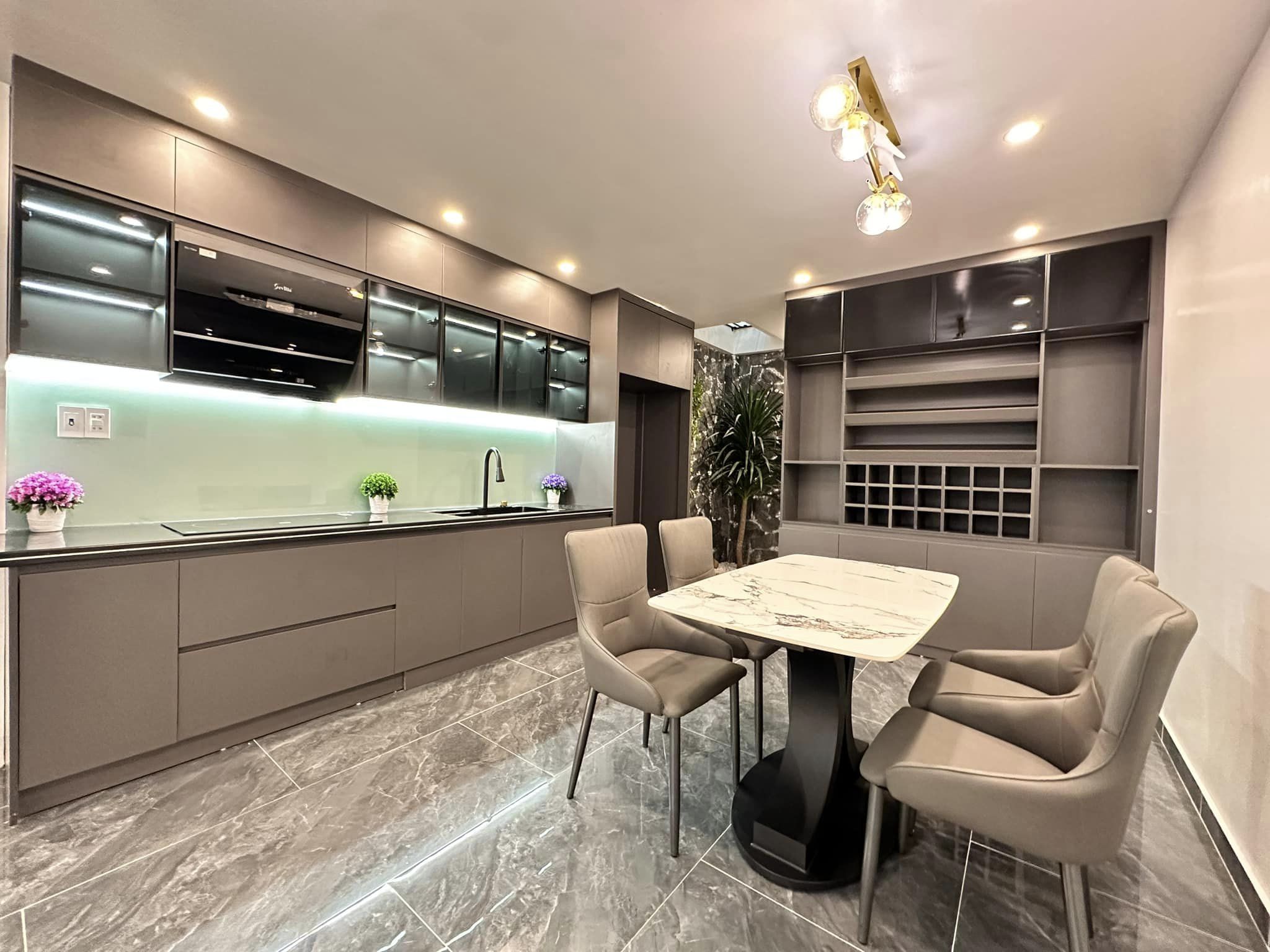 Nhà đẹp có sân cổng, độc lập xây mới 65m2 x 4 tầng tại phố Trần Nguyên Hãn Hải Phòng