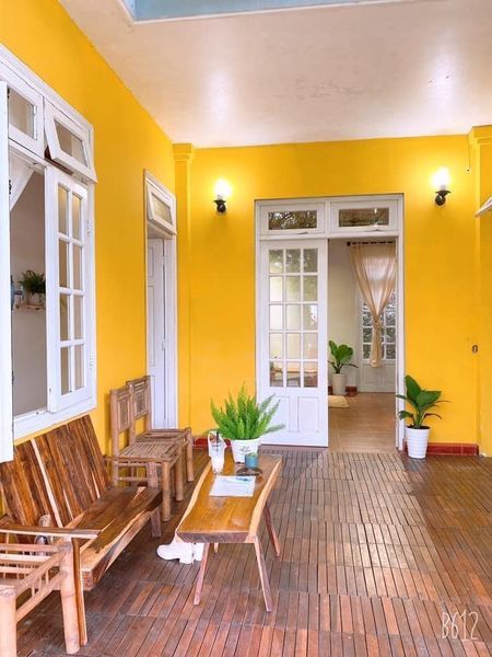 CHO THUÊ VILLA SÂN VƯỜN CÓ CÂY ĐÀO GẦN GA ĐÀ LẠT - Tiện đi bộ ra Hồ Xuân Hương