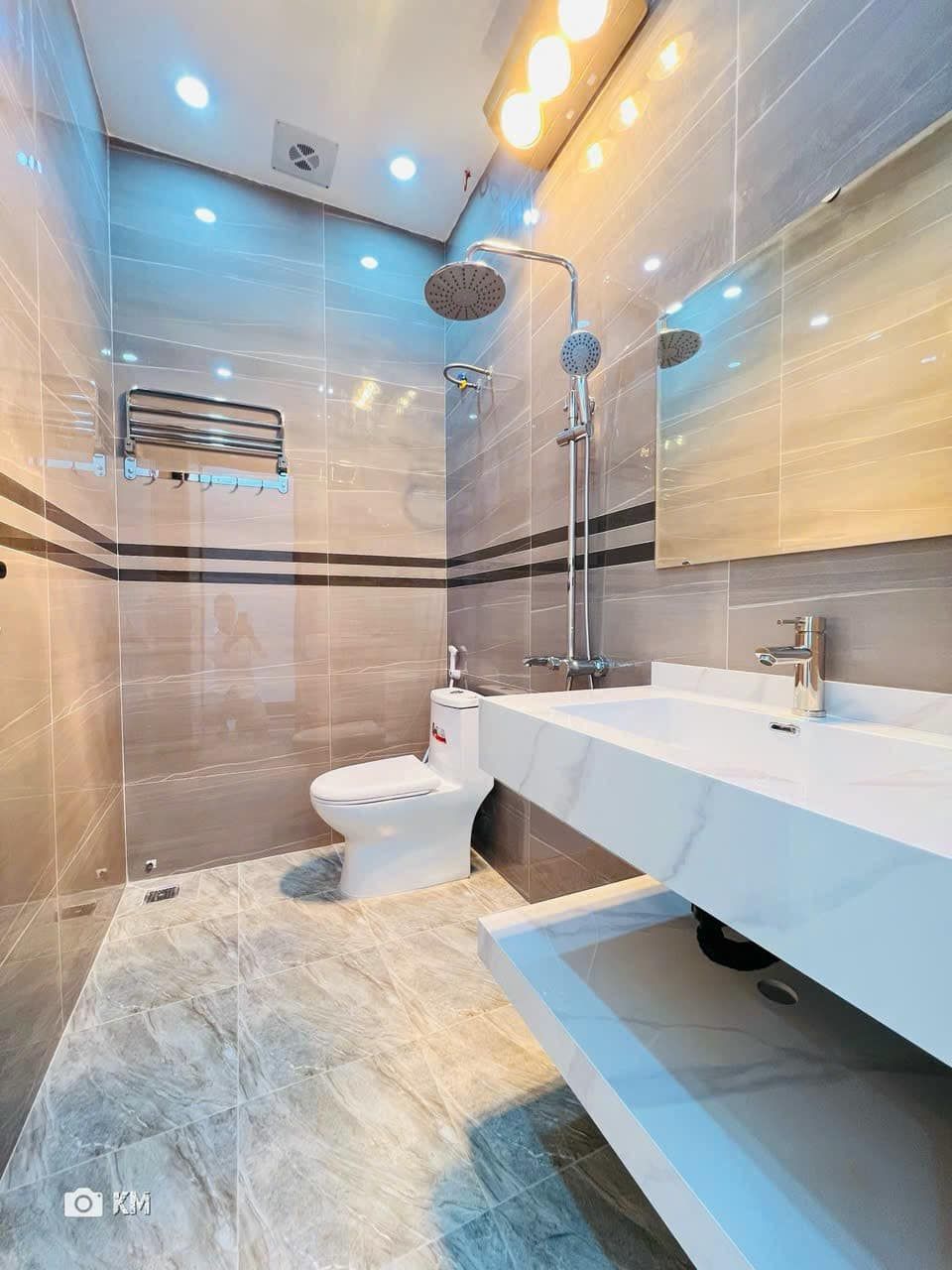 Nhà đẹp độc lập xây mới tại khu phân lô Đông Hải, Hải An.