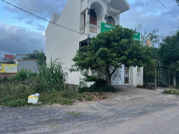 Lô góc 2 mặt tiền đường tại Vĩnh Hiệp, Nha Trang - Đường quy hoạch rộng 23m, đối diện là KĐT Mỹ Gia