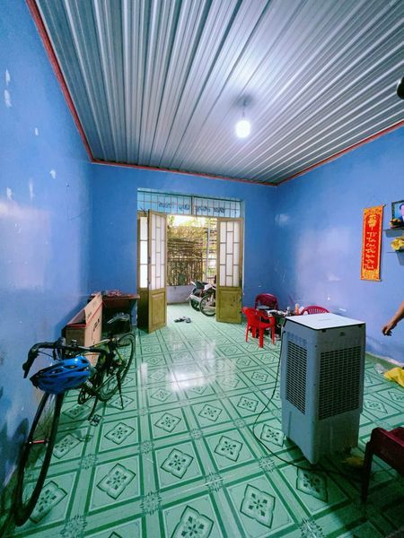 Kẹt tiền hạ giá từ 3tỷ050tr còn 2tỷ700tr cần bán căn nhà gần bệnh viện Âu Cơ phường Tân Biên