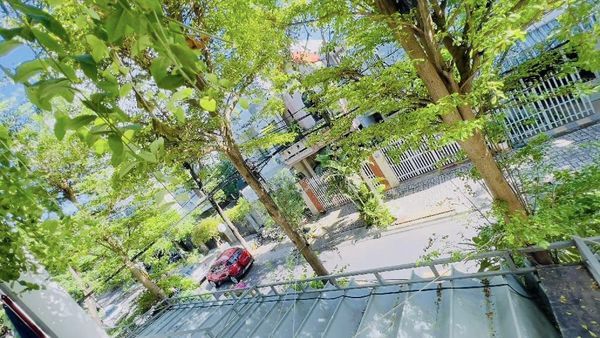 Bán toà Căn hộ TP Đà Nẵng, TT Quận Hải Châu, lô góc 2 mặt tiền, đường 7.5m, vỉa hè 4m.