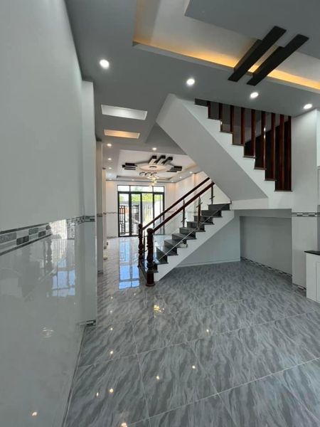 BÁN NHÀ 1 TRỆT 1 LẦU HƯỚNG BẮC, KDC TRÀNG AN TP BẠC LIÊU.