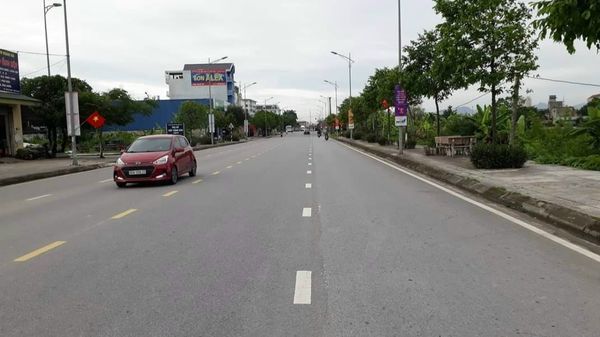 BÁN NHÀ 🏠 3 TẦNG SÁT MẶT ĐƯỜNG LÊ CÔNG THANH 👉GẦN TRUNG TÂM THÀNH PHỐ PHỦ LÝ