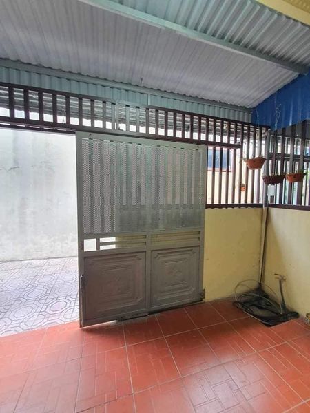 Bán Nhà 3 tầng sân cổng khu phù nghĩa Vũ Định Nam Định
