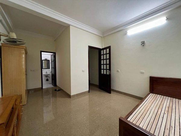 Siêu Hot cho thuê nhà Lĩnh Nam DT 35m2 cho ở nhóm 4 tầng 3 phòng ngủ