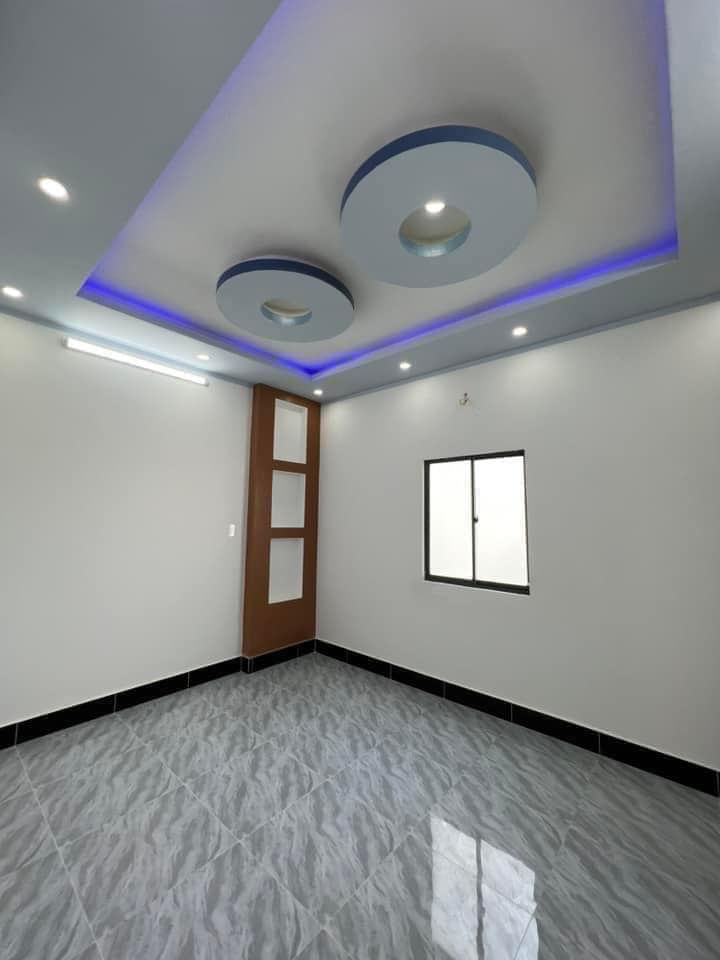 BÁN NHÀ 1 TRỆT 1 LẦU HƯỚNG BẮC, KDC TRÀNG AN TP BẠC LIÊU.
