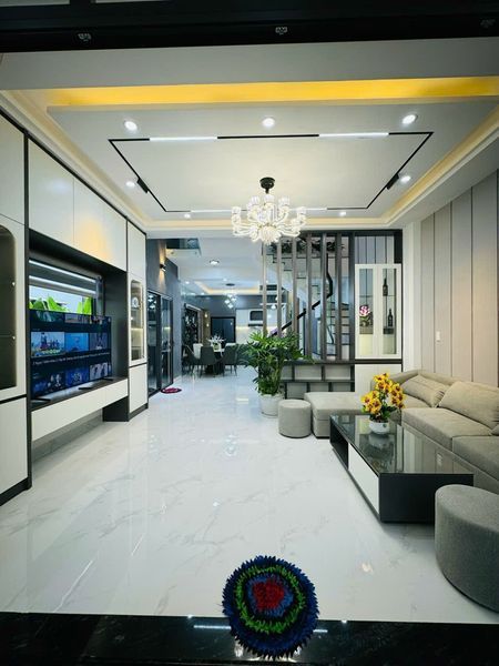 Nhà mới xây 2024 2 mặt tiền siêu đẹp đg Phùng Chí Kiên sát ngã 4 Kinh Dương Vương & Nguyễn Sinh Sắc