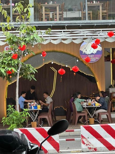Cho thuê mặt bằng số 08 Trần Nhân Tông nối dài, đầu đường vào khu K1, đối diện cafe Trend