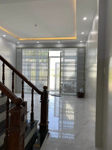 NHÀ MỚI 100%-SỔ HOÀN CÔNG Vị trí: Đ. Hồ Xuân Hương N7 Cũ KDC Hoàng Phát - Phường 1- Bạc Liêu