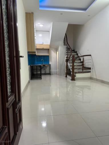 Cho thuê nhà riêng trong ngõ 42 Tăng Bạt Hổ, quận Hai Bà Trưng Hà Nội.