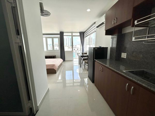 Trống sẵn 2 Phòng ban công và cửa sổ thoáng mát tại 463B Cách Mạng Tháng 8 - Quận 10