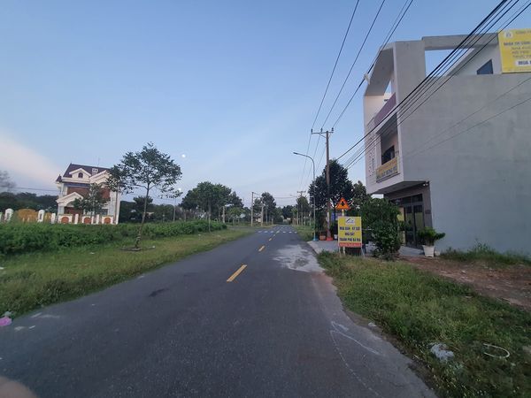 Bán Căn Nhà Đường Kha Vạn Cân ( đường nhựa vỉa hè 17m), phường Long Tâm, Tp Bà Rịa