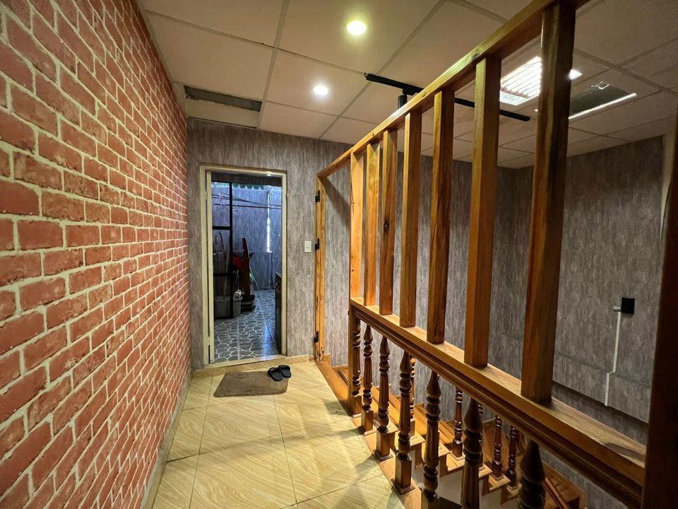 Cho thuê nhà mặt phố, không gian rộng rãi diện tích 120m2, 3 tầng lầu taih trung tâm Đà Lạt