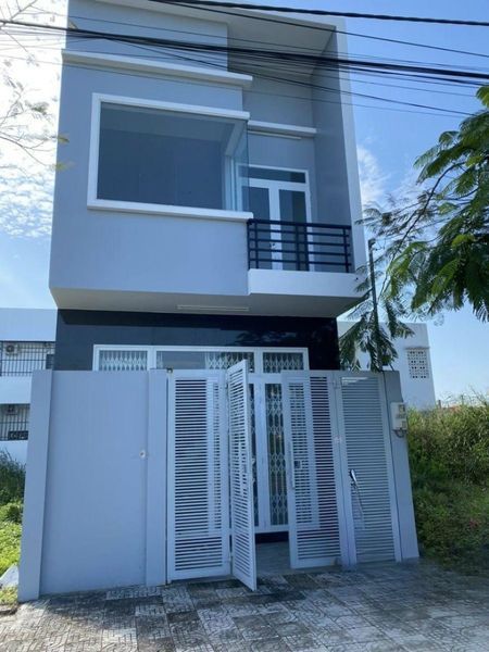 NHÀ MỚI 100%-SỔ HOÀN CÔNG Vị trí: Đ. Hồ Xuân Hương N7 Cũ KDC Hoàng Phát - Phường 1- Bạc Liêu