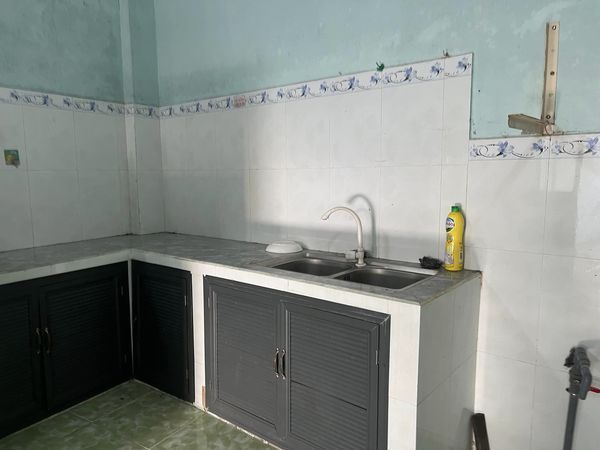 Cho thuê căn nhà cấp 4 mái ngói Liên trì 1 Bình Kiến giáp Phường 9 TP. Tuy Hoà