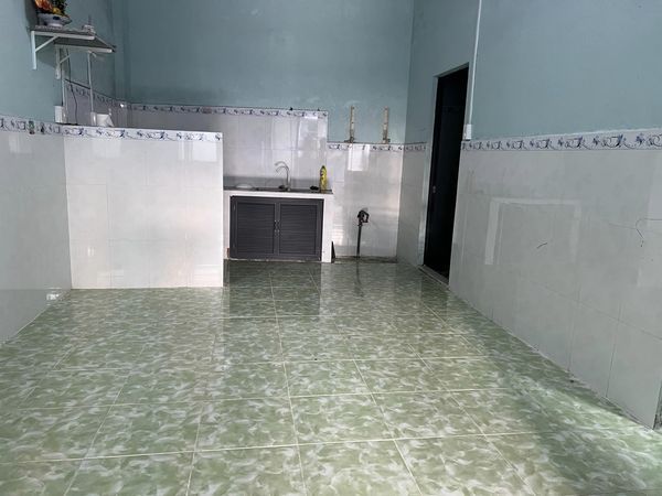 Cho thuê căn nhà cấp 4 mái ngói Liên trì 1 Bình Kiến giáp Phường 9 TP. Tuy Hoà