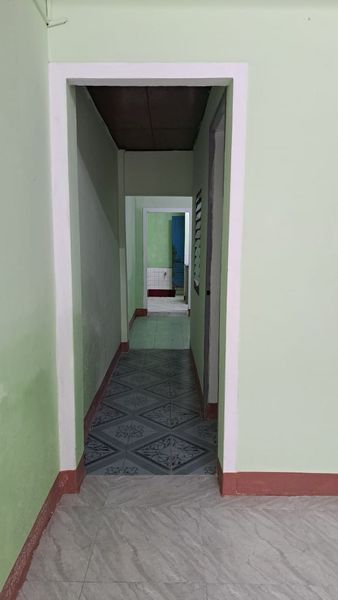 Cho thuê nhà Hẽm Phan Đình Phùng. Nhà có gác lửng, cao ráo, mát mẻ.