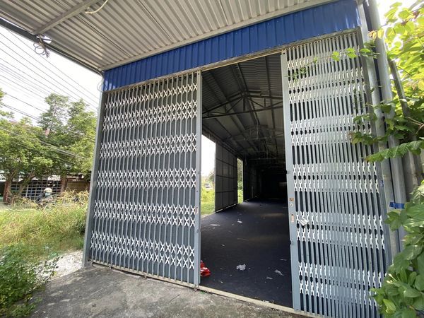 Cho thuê kho/ mặt bằng 2 mặt tiền Nguyễn Minh Trường P3 Tân An . Đối diện QUeen house
