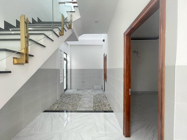 Chủ gửi 2 căn nhà liền kề mới xây đẹp lung linh tại hẻm 505 Lương Định Của, xã Vĩnh Ngọc.
