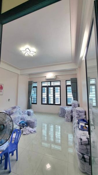 NHÀ 5 TẦNG QUANG TRUNG THÀNH PHỐ THÁI BÌNH