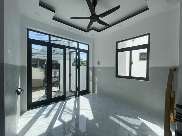 Chủ gửi 2 căn nhà liền kề mới xây đẹp lung linh tại hẻm 505 Lương Định Của, xã Vĩnh Ngọc.
