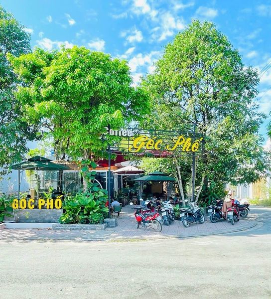 Cần bán nhà & Quán cà phê sân vườn đang kinh doanh tại khu Lavender Vĩnh Cửu Đồng Nai