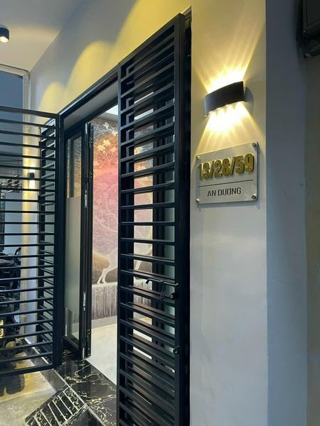 Mở bán căn nhà xinh đẹp 2,5 tầng mới tinh tại phố AN DƯỚNG - TÔNG ĐỨC THẮNG - NGUYỄN CÔNG HOÀ