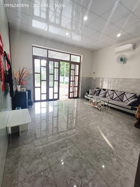 Giảm giá bán lỗ nhà vườn 1 trệt 1 lầu yến, hơn 2.397,9m² MẶT TIỀN KÊNH 8 THƯớC, MẠC CỬU, VĨNH QUANG