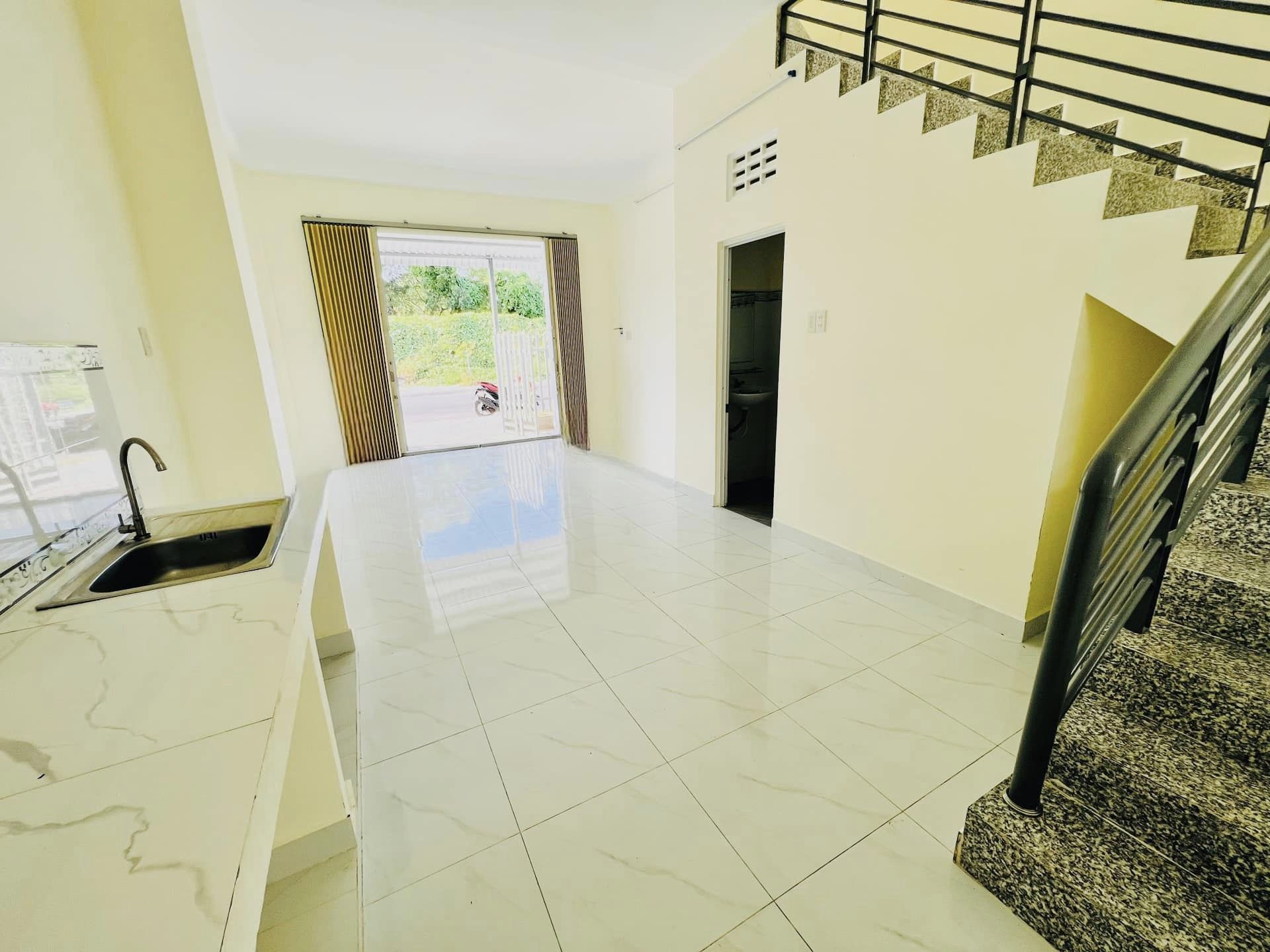 Cho thuê nhà Liền kề Mới 100% Khu đô Thị Phường 4 Trà Vinh