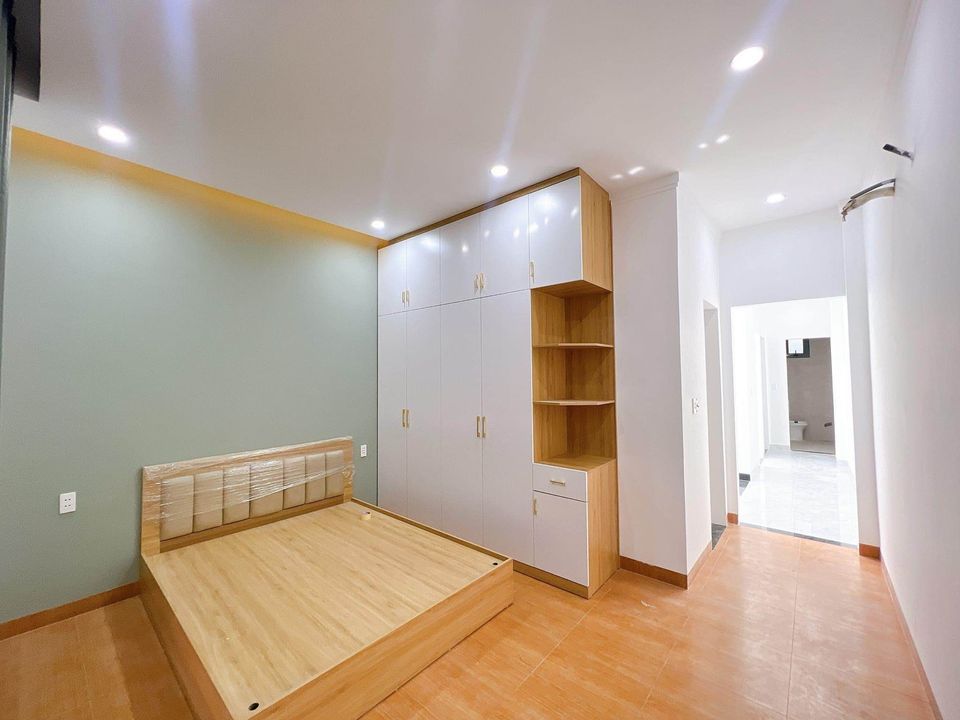 Kẹt tiền bán nhanh căn nhàhạ giá siêu rẻ từ 3tỷ850tr chỉ còn 2tỷ990tr 1 trệt 1 lầu hiện đại Hố Nai