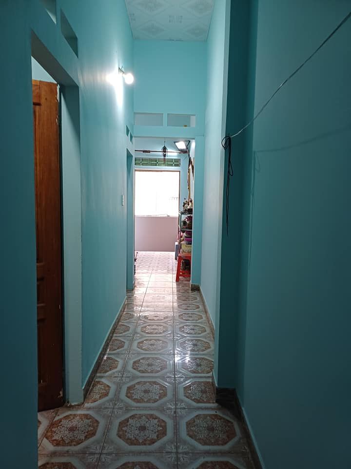 Nhà hai tầng và đất rộng 400m2, giá siêu rẻ có 102 nha thuộc tổ 10 chiềng lề, gần trường LQD
