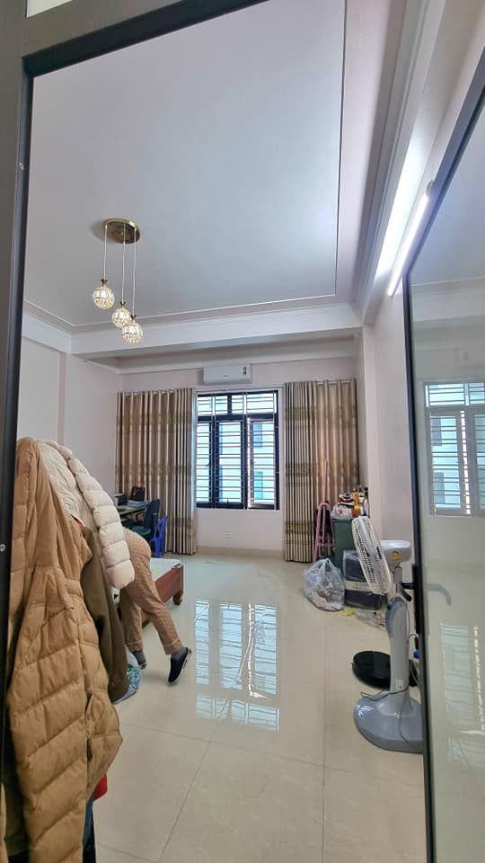 NHÀ 5 TẦNG QUANG TRUNG THÀNH PHỐ THÁI BÌNH