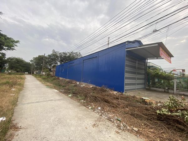 Cho thuê kho/ mặt bằng 2 mặt tiền Nguyễn Minh Trường P3 Tân An . Đối diện QUeen house